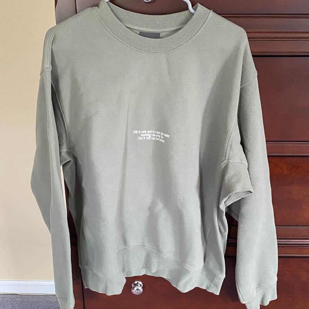 Green Graphic Sweatshirt
